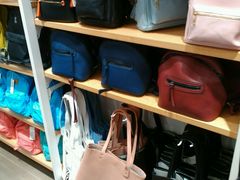 -名创优品(海珠乐峰广场店)