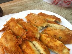 -一品鲜鱼锅贴(人民一路店)