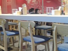 大堂-八二小区抄手(龙湖上城天街店)