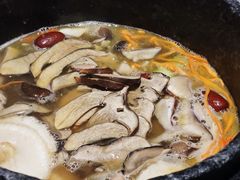 -芸山季·云南山珍菌火锅(人民广场来福士店)