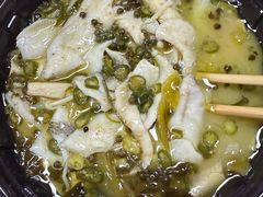 -渔语鱼酸菜鱼新川菜(来福士店)