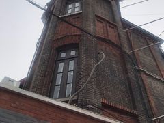 -梅记大块头爆鱼店(乍浦路店)