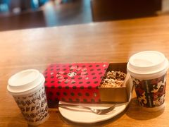 -星巴克臻选(周浦万达店)