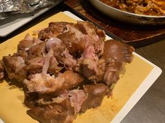 自家招牌酱猪手-张大嘴菜馆(庞各庄店)