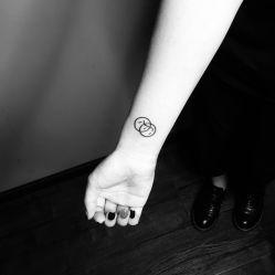 -刺客纹画纹身·洗纹身·穿孔饰品