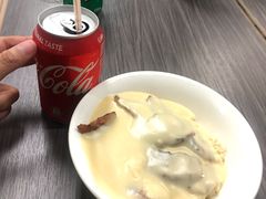 猪颈肉芝士捞公仔面-新记餐厅(香槟大厦店)