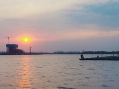 -郑东新区龙湖公共艺术中心