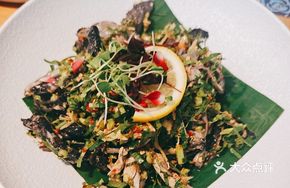 Signature Jingpo Ghost Chicken