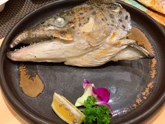 烧三文鱼头-酒久自助料理(佳兆业店)
