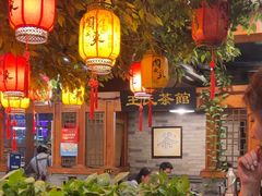 -万里闯关东铁锅炖菜馆(高新旗舰店)
