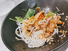 -美奈小馆·越南料理(中航城君尚购物中心店)