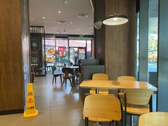 大堂-汉堡王(徐汇绿地缤纷店)