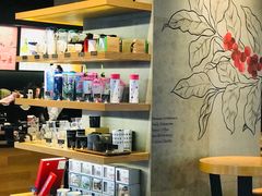 -星巴克(杭州西湖银泰1F店)