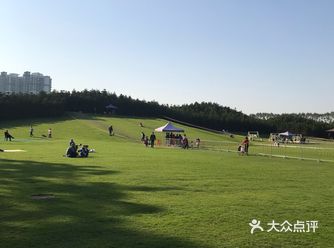 中山迪恩湖小镇 也是跟爸爸朋友一起去的，就很普通的一