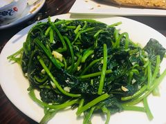 -蚝美人·生蚝海鲜烧烤(茶花园店)