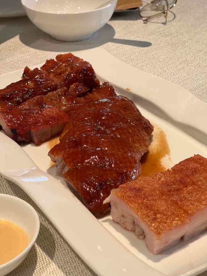 御宝轩(益丰·外滩源店)-"雪花肥牛,一点雪花都看不到,跟服务员提意.