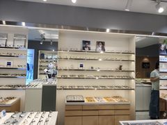 -视野联行眼镜·蔡司·尼康·豪雅·依视路(青浦宝龙店)