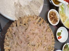 -官塘陈记鱼生·潮汕砂锅粥·牛肉火锅(潮枫路总店)