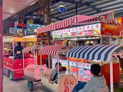 -三亚火车头万人海鲜广场