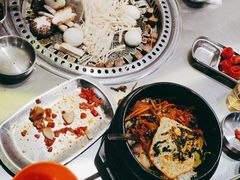 -马路牙子烧烤音乐酒馆(望京店)