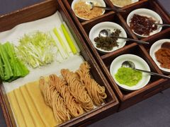 -鲁采LU STYLE(新天地店)