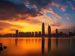 -雲宜贵宾舍酒店(深圳龙东地铁站店)