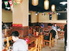 大堂-东镇老火锅(长春路首店)