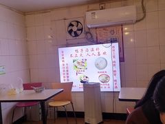 -烤鸭肉夹馍鸭汤店