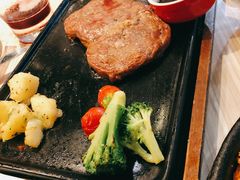炙烤澳洲西冷牛排铁锅饭-必胜客(SM城市广场店)