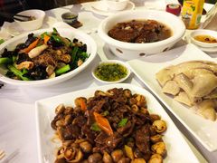 蚝油鲜菇炒牛肉-广州酒家(文昌总店)