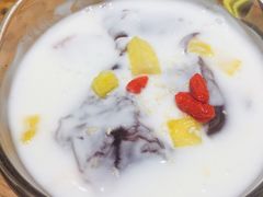-茶花妹子云南餐厅(传媒大学店)