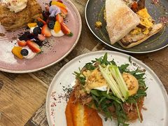 -FLOVIE FLORIST CAFE