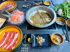 -牛武士寿喜烧·和牛火锅自助(全球首店)