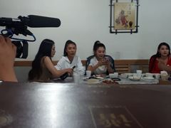 -YI PIN JU 一品居中餐厅 中国超市