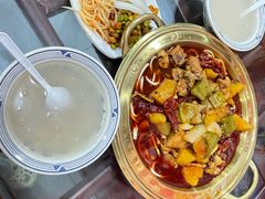 -牛一嘴·兰州牛肉面·大盘鸡(财富中心店)