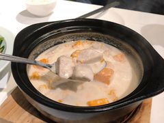 薏米香芋南瓜煲-汤城小厨•粤菜•靓汤(苏州街店)