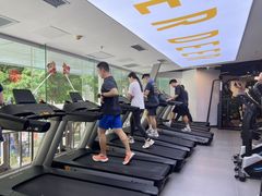 -超鹿运动(达信大厦店)