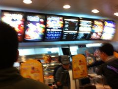 负一楼肯德基。。-天虹购物中心(石路店)