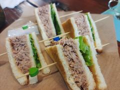 -房角石咖啡与书(吉大南校店)