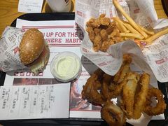 -The Habit Burger Grill 哈比特汉堡(爱琴海店)