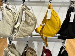 -优衣库(海口秀英万达广场店)