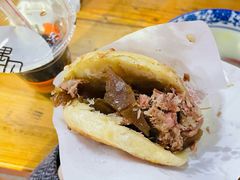 -闫家驴肉老店(华电一校店)