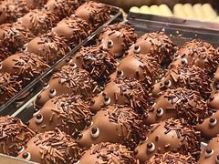 -Laderach 莱德拉(上海环贸iapm店)