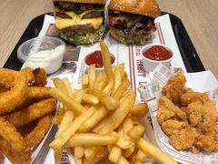 -The Habit Burger Grill 哈比特汉堡(爱琴海店)