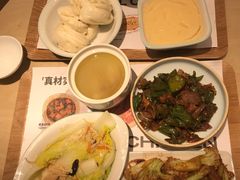 -老乡鸡(上海白玉兰广场店)