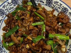 大蒜叶炒腊肠-好呷八大碗(五羊店)