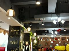 -皇品世家牛排(七一路店)
