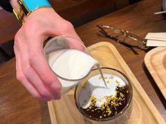 -ZING COFFEE 镜咖啡