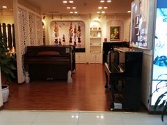 -新华书店(沙坪坝书城店)