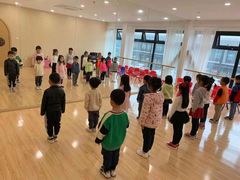 -飞童凡响艺术学校(松江区九里亭校区)